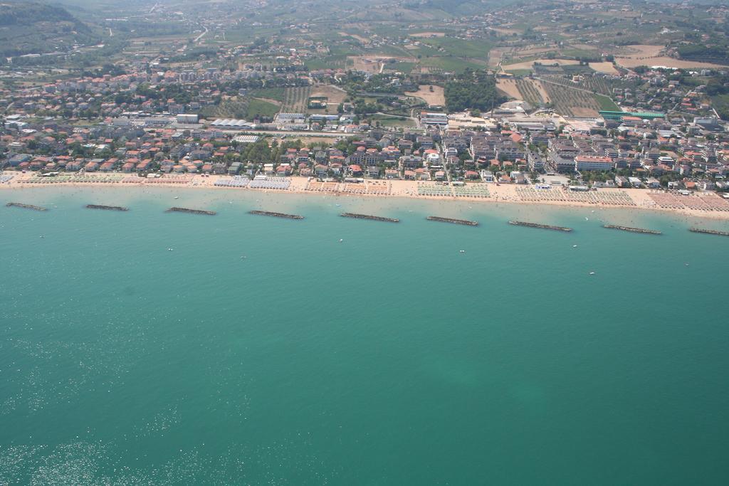 Holiday Dreams Francavilla Al Mare Exterior foto